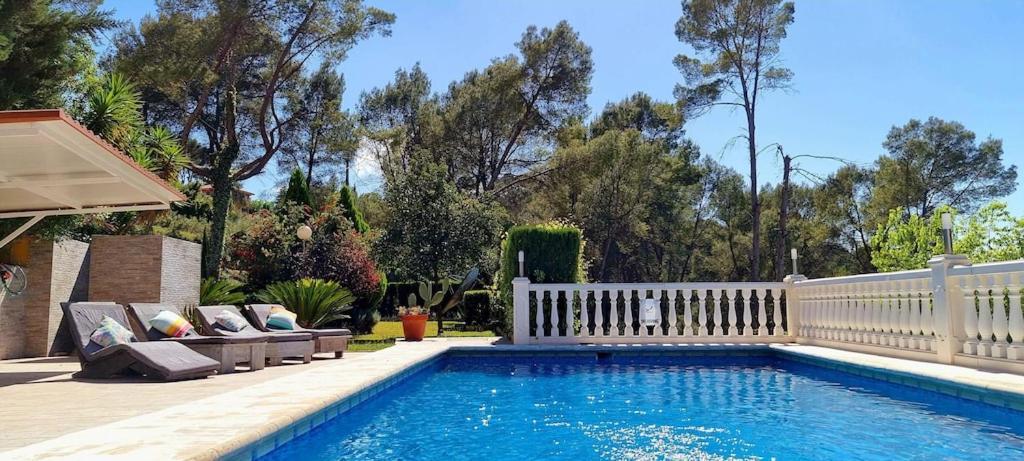 Wonderful Villa, Heated Pool, Near Beautiful Town Alboy المظهر الخارجي الصورة