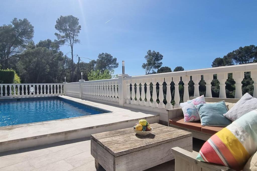 Wonderful Villa, Heated Pool, Near Beautiful Town Alboy المظهر الخارجي الصورة